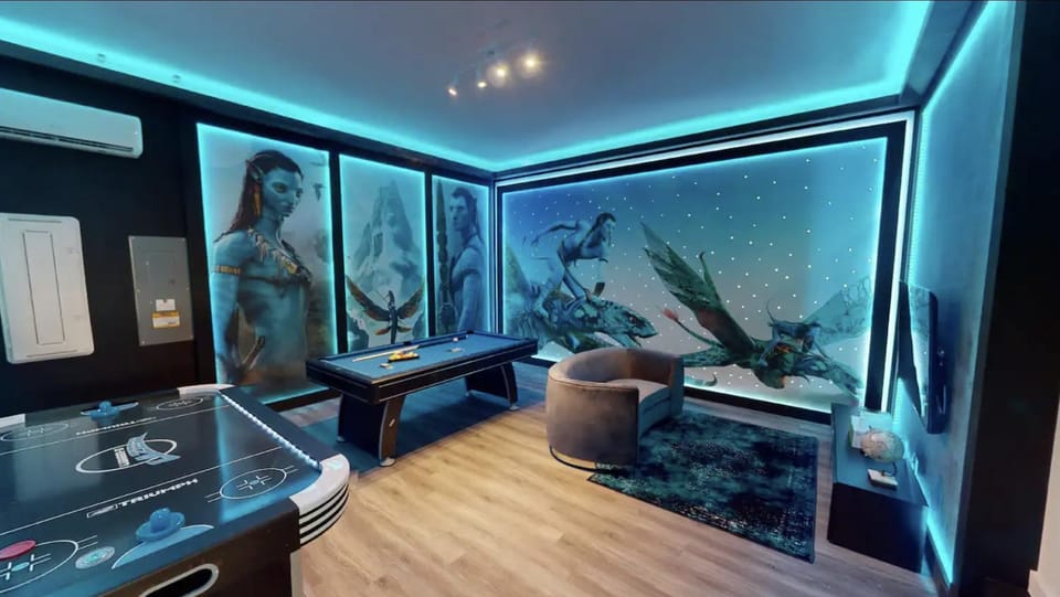 BRAND NEW! 8Bed - 8Bath-Private Pool & Spa - Convention Center Sea World Apartment in Kissimmee