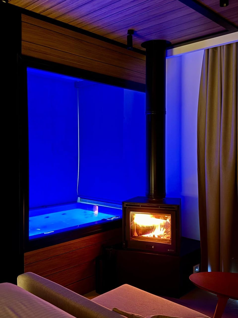 Hot Tub, Hot Tub, fireplace