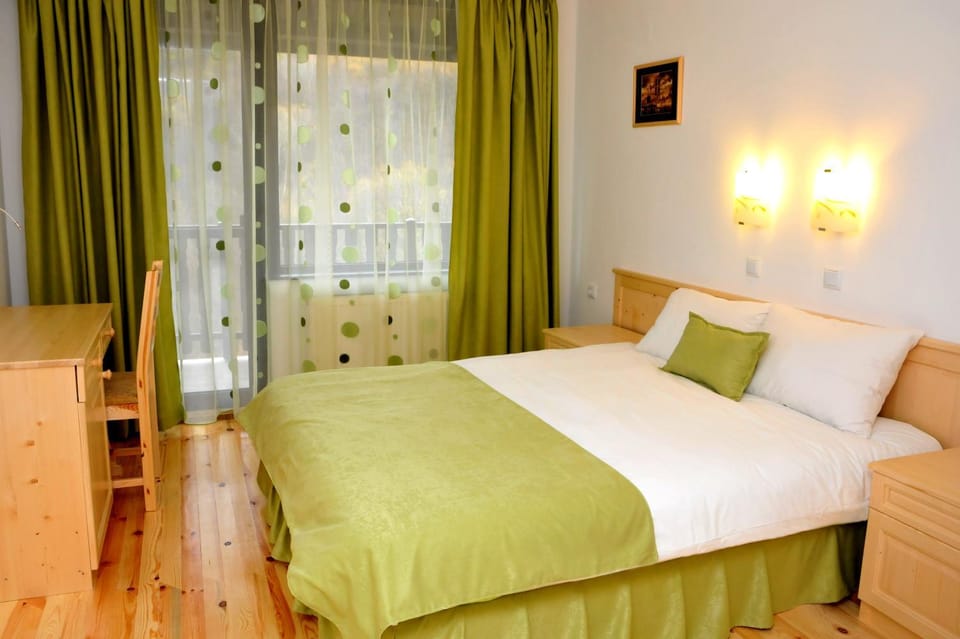 Decorative detail, Bedroom
