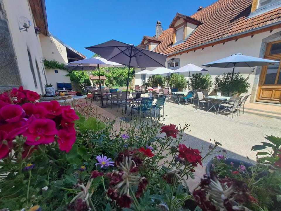 Restaurant/places to eat, Garden, Balcony/Terrace, Lounge or bar, Inner courtyard view