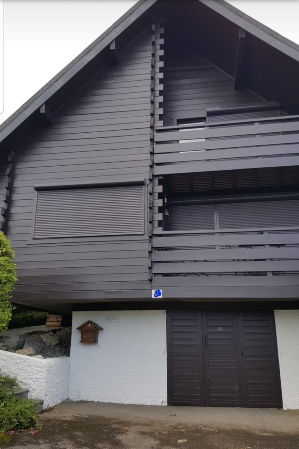 Facade/entrance, Parking