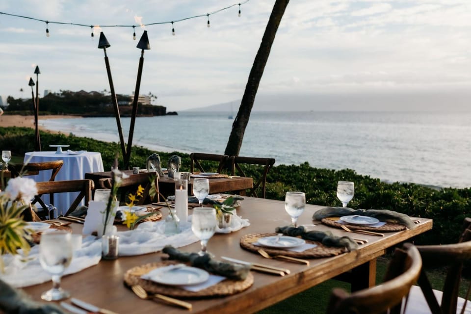 Dining area, Beach