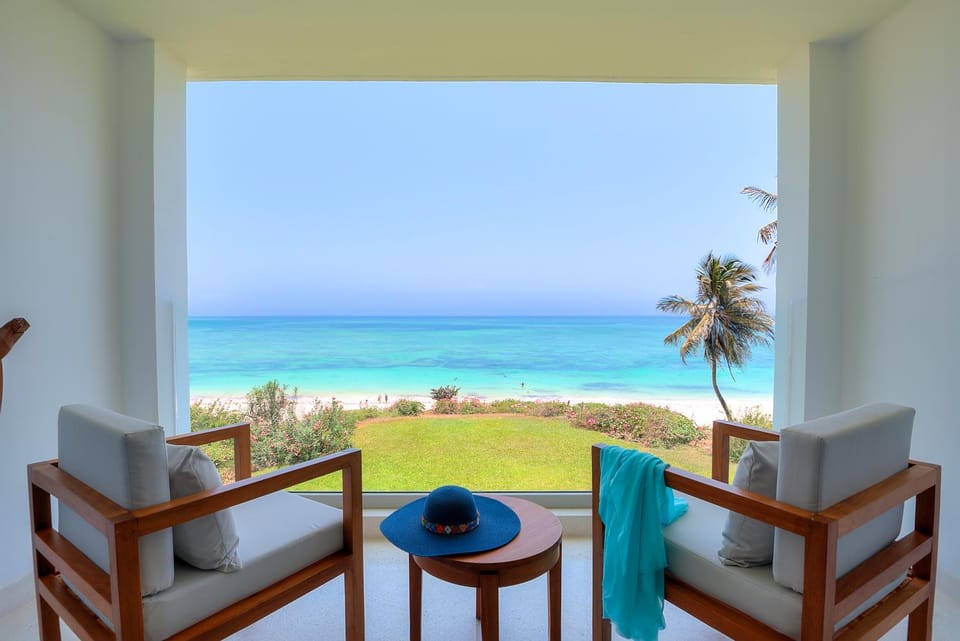 View (from property/room), Balcony/Terrace, Seating area