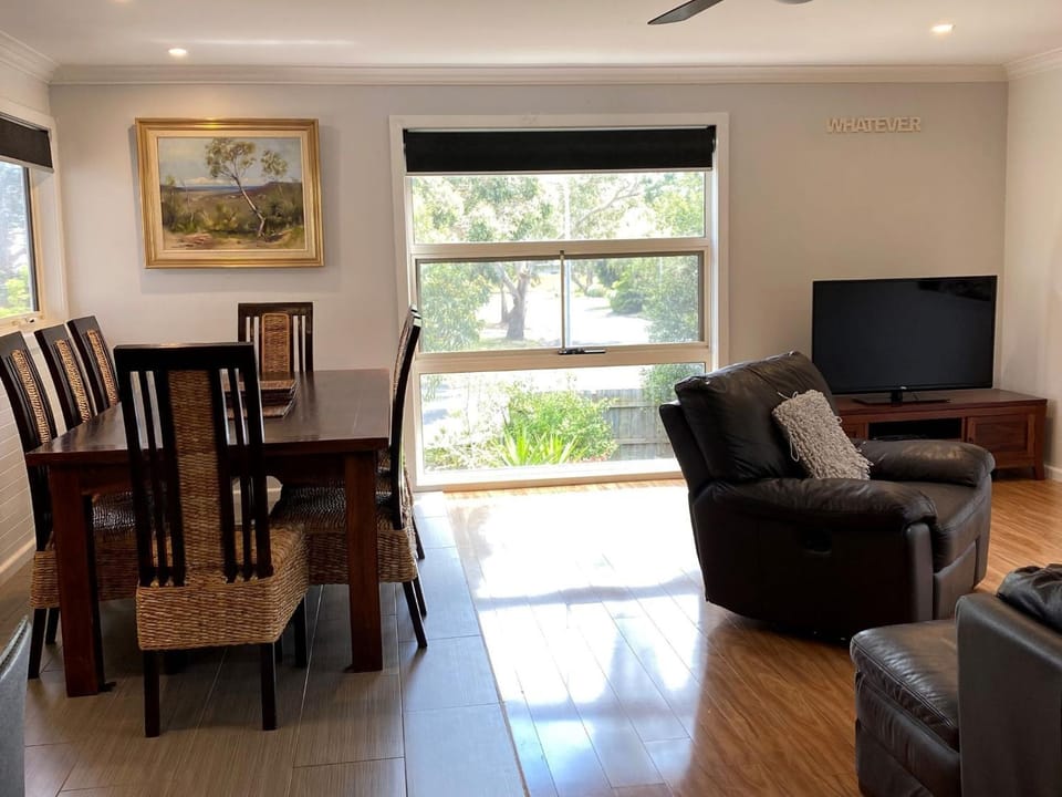 Melandy & the Little Gem House in Inverloch