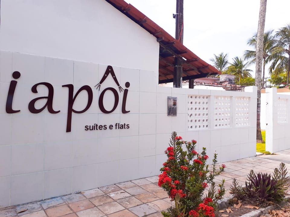 Facade/entrance, Day, Property logo or sign, Logo/Certificate/Sign, Street view