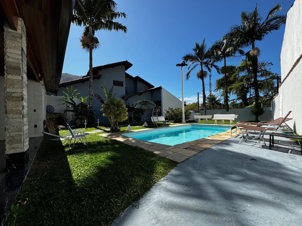 Casa Agradável com piscina House in State of São Paulo