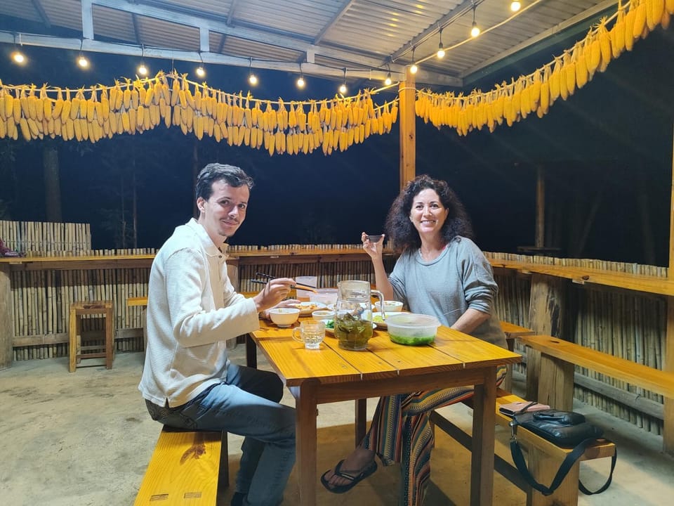 Restaurant/places to eat, Food and drinks, Food, Guests, Dinner