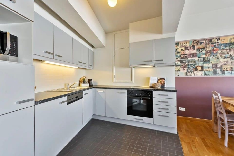 Casiola - Penthouse with big terrace and sea view Apartment in Ostend