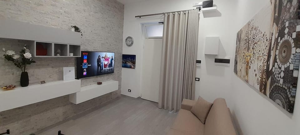 TV and multimedia, Seating area