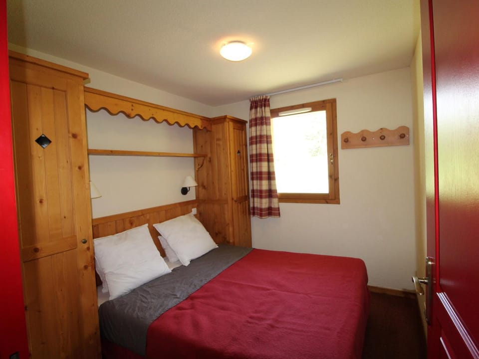 Appartement 4 pers. pied des pistes avec piscine et parking, Lanslebourg-Val Cenis Apartment in Auvergne-Rhône-Alpes