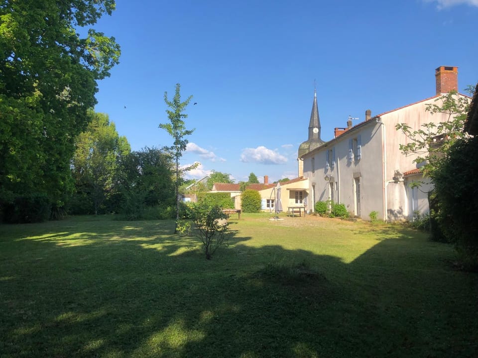 La Vieille Cure, SPA, Wifi à 20 min des plages House in Pays de la Loire