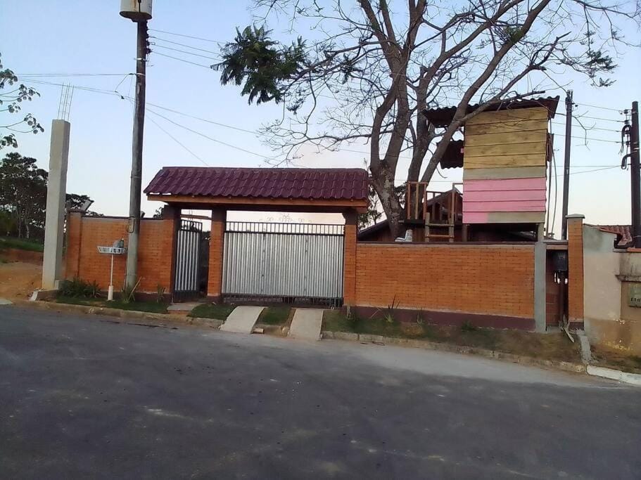 Casa de Tijolinho Penedo-RJ House in Resende