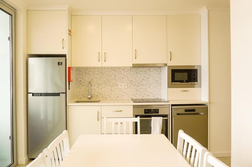 Kitchen or kitchenette, Dining area, dishwasher, oven, stove, toaster