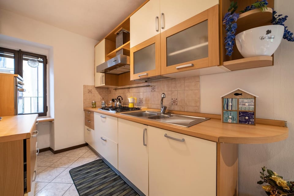 Coffee/tea facilities, Kitchen or kitchenette, dishwasher, oven, pet friendly, stove, toaster