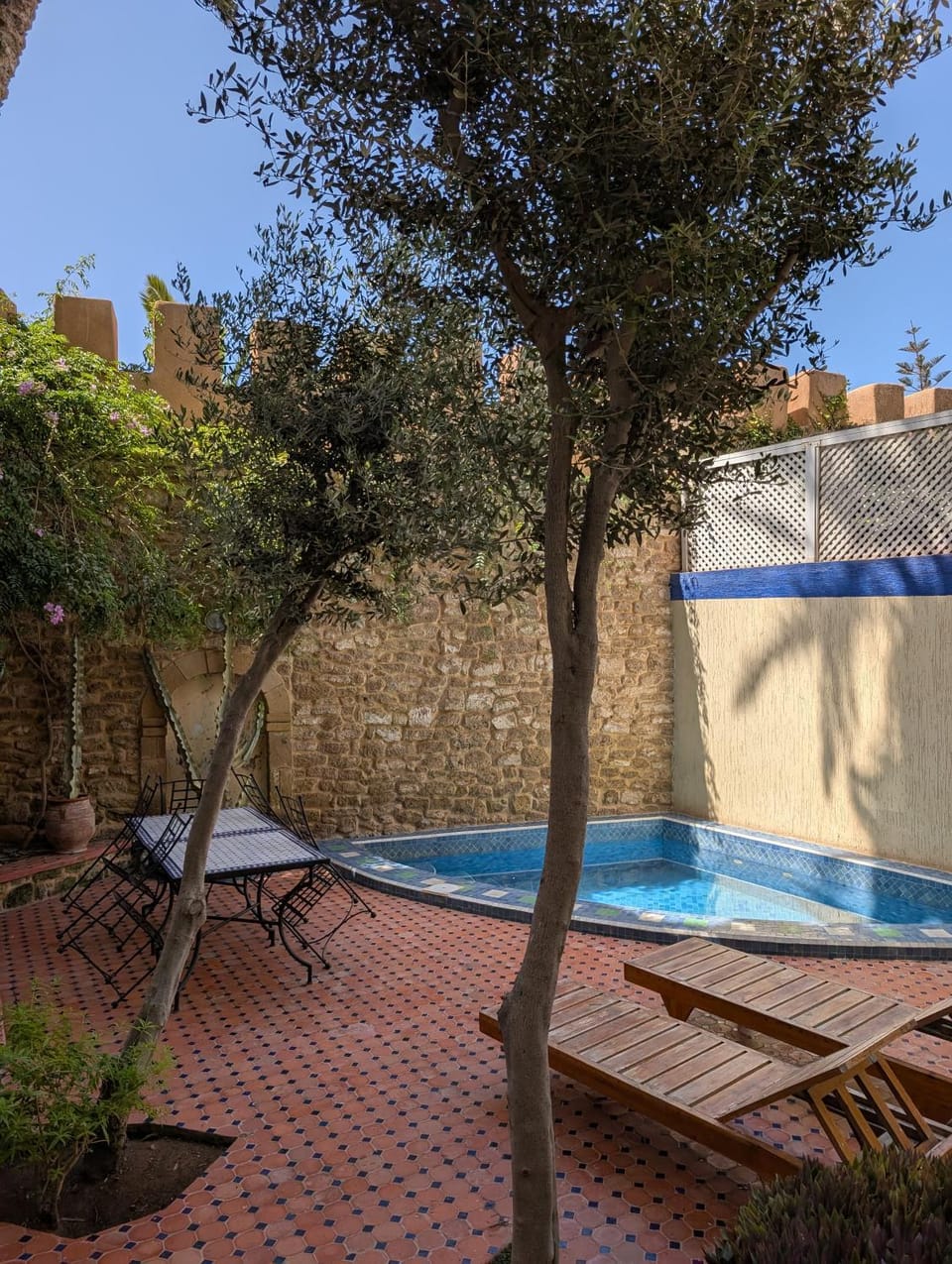Swimming pool