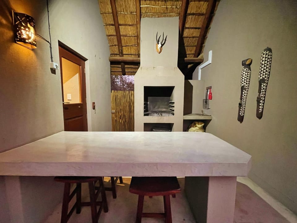 10 Raptors Lodge Chalet in South Africa