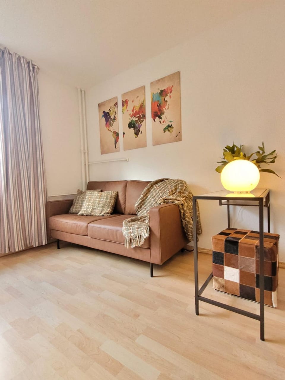 Living room, Business facilities, Seating area