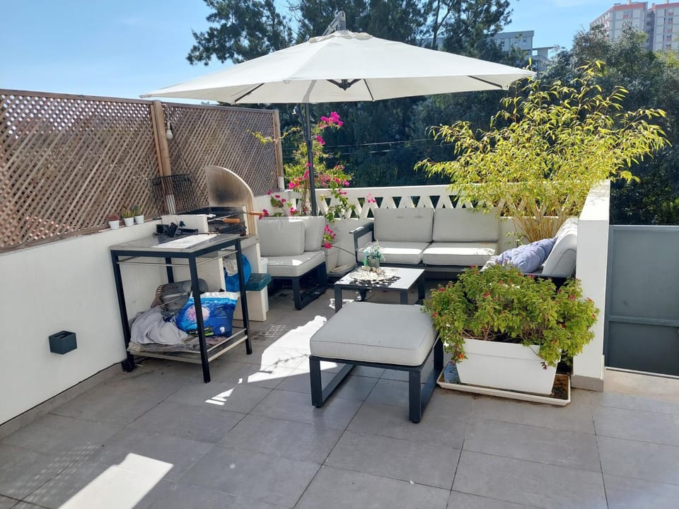Property building, Patio, Spring, Winter, Summer, BBQ facilities, Balcony/Terrace, Autumn