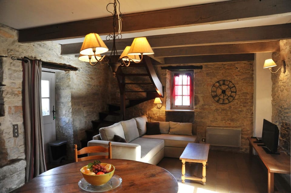 Gites de Combarel House in Occitanie