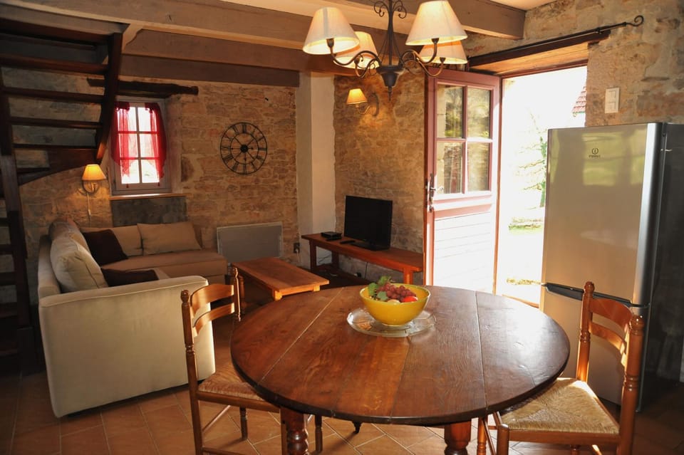 Gites de Combarel House in Occitanie