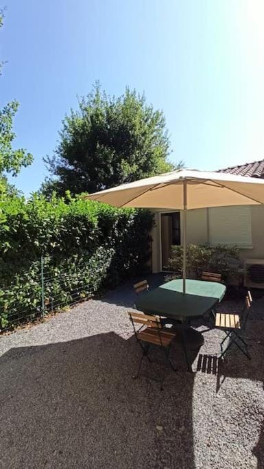 T1 cosy climatisé indépendant sur prop privée à Sanguinet - lac, océan, Bassin d'Arcachon, Dune du Pyla Apartment in Sanguinet