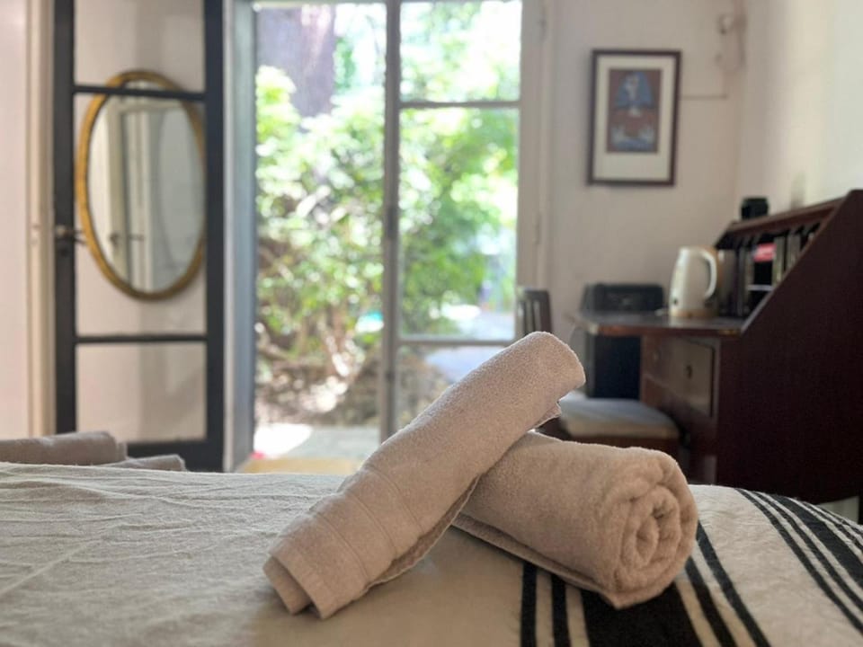 Bed, Photo of the whole room, Seating area, Bedroom, towels