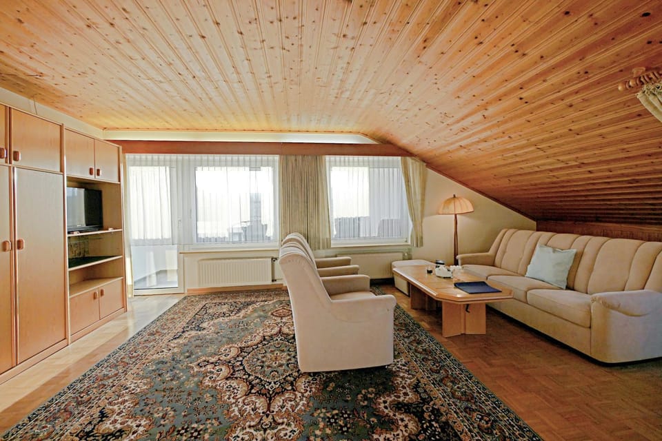 BELVITA Ferienwohnung 3 mit Hallenbad & Sauna - in ruhiger Zentrumsrandlage Apartment in Willingen