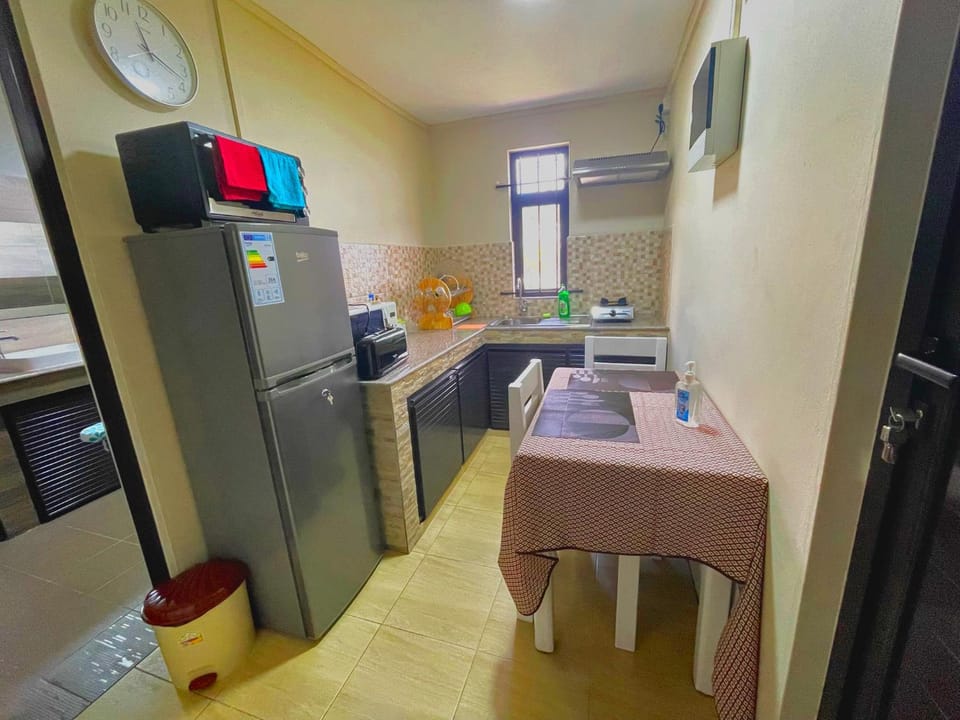 Coffee/tea facilities, Kitchen or kitchenette, Dining area, Communal kitchen, minibar, pet friendly, stove