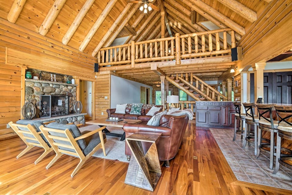 Stunning Vermont Cabin w/ Private Lake Access Cabin in Lake Saint Catherine