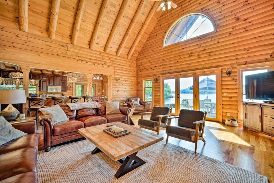 Stunning Vermont Cabin w/ Private Lake Access Cabin in Lake Saint Catherine