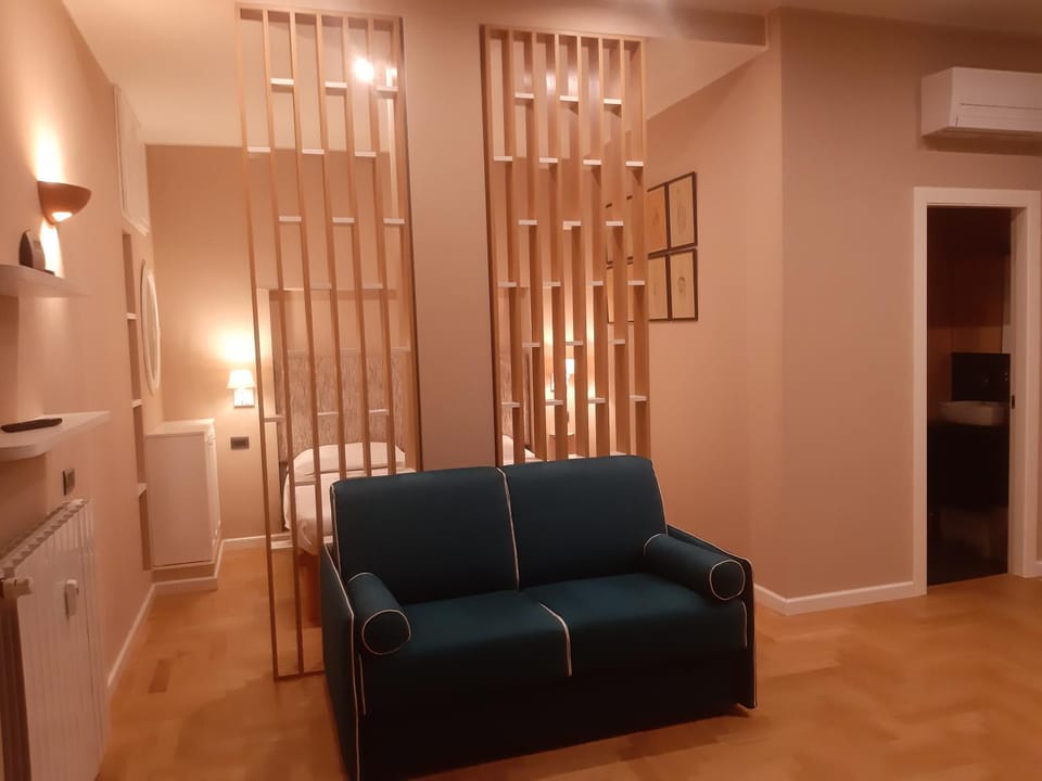 Catenica Apartment in Milan