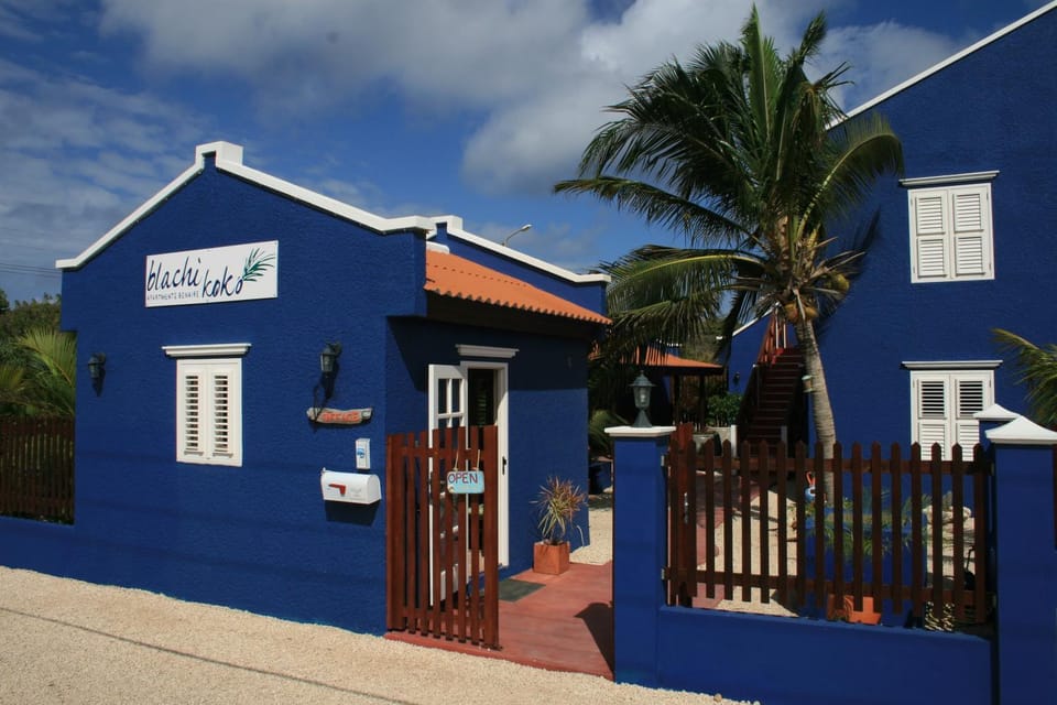 Facade/entrance, Lobby or reception