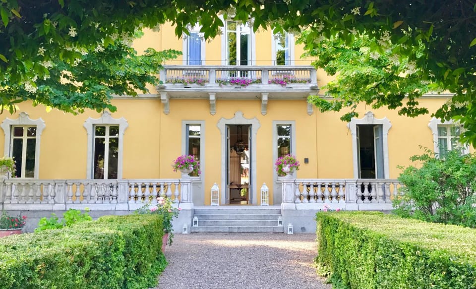 Property building, Facade/entrance