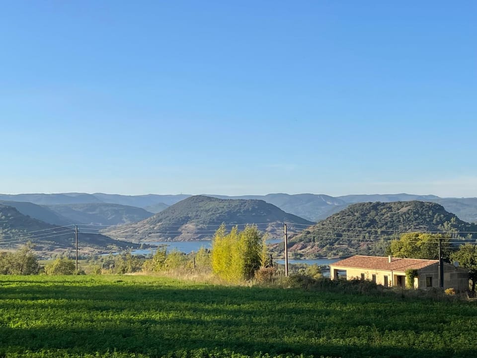 Villa Salagou - Vue sur le lac - Liausson 34800 - 6-8 pers - 100m2 House in Occitanie