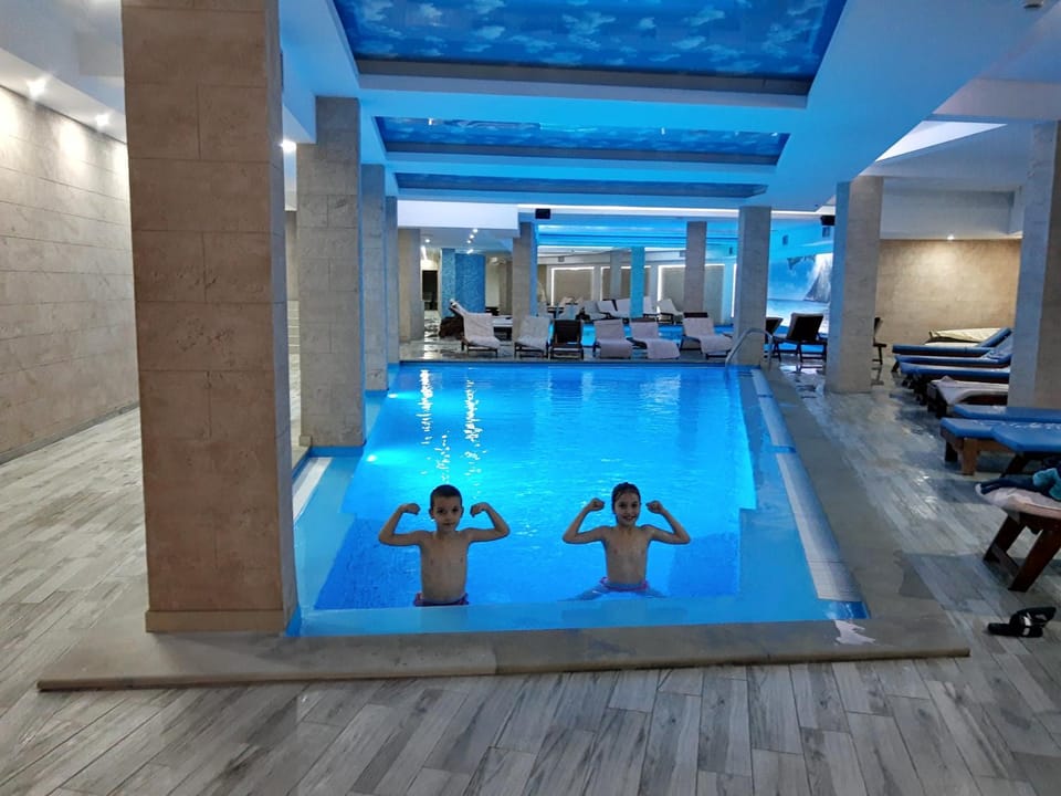 Swimming pool