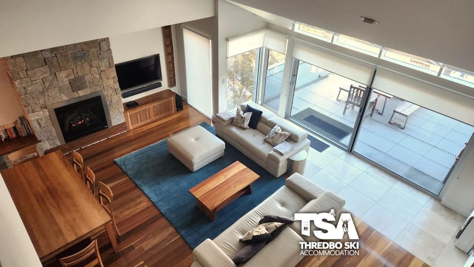 The Peak Penthouse 8 Chalet in Thredbo