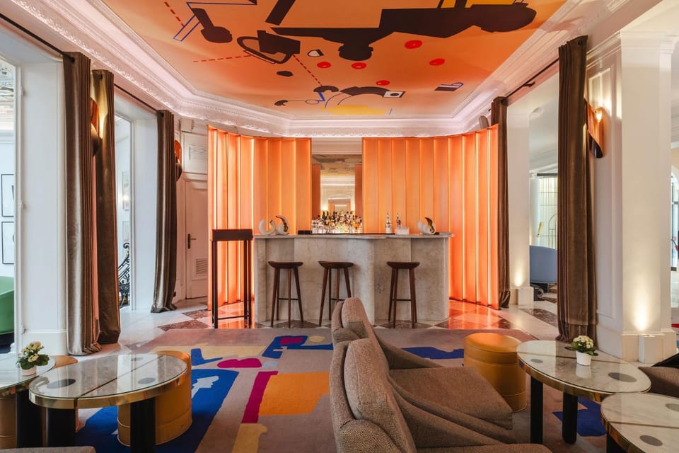 Lounge or bar