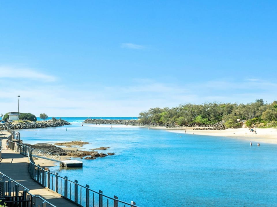 Nearby landmark, Day, Natural landscape, Beach, River view, Sea view