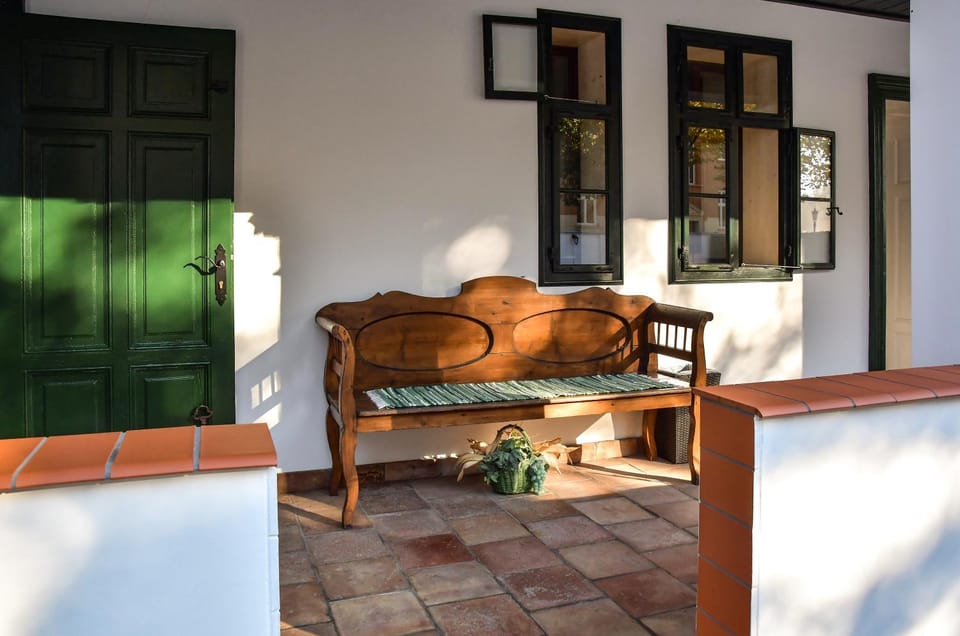 Szin-es Vendeghaz Bed and Breakfast in Hungary