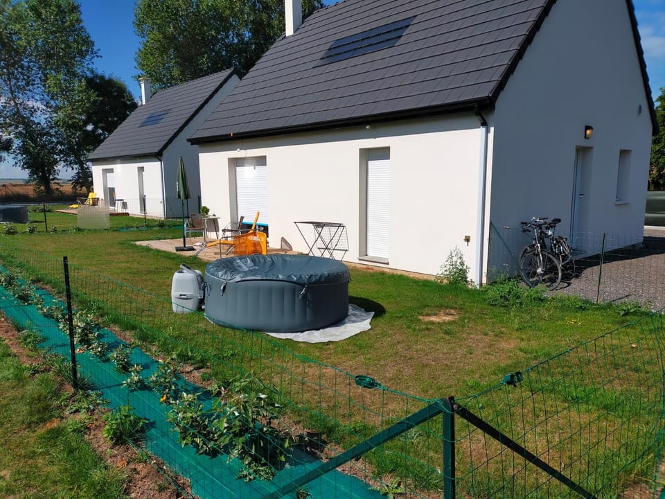 Property building, Garden