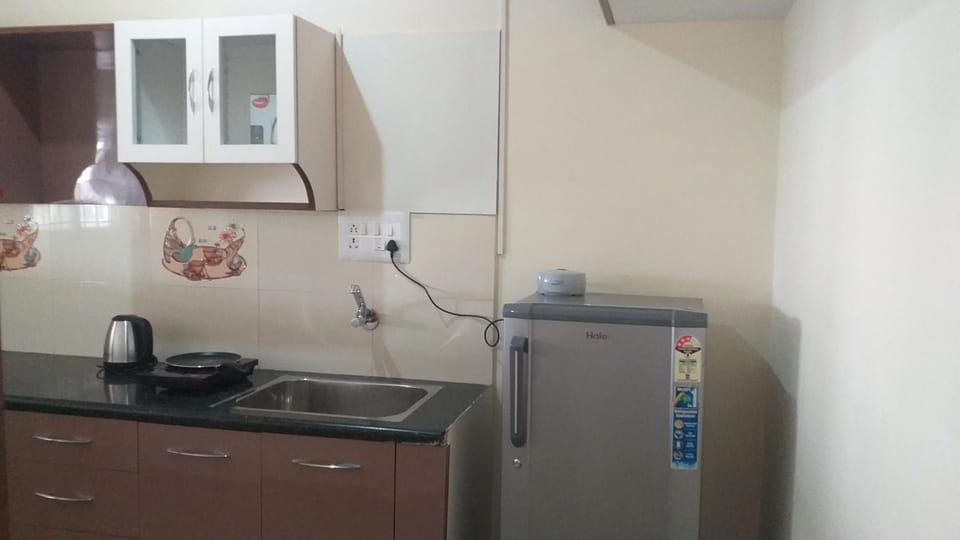 Kitchen or kitchenette, Communal kitchen