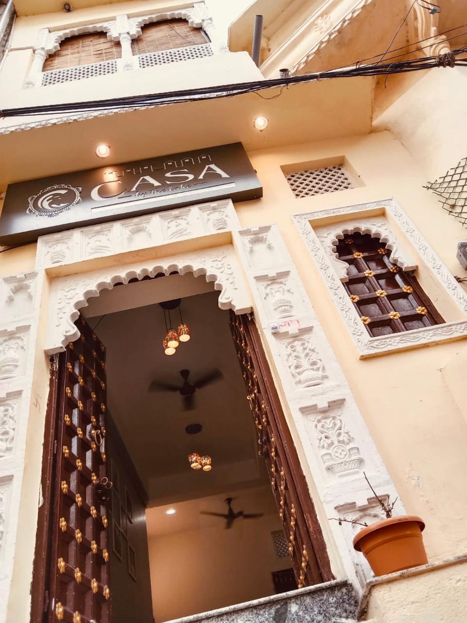 Facade/entrance