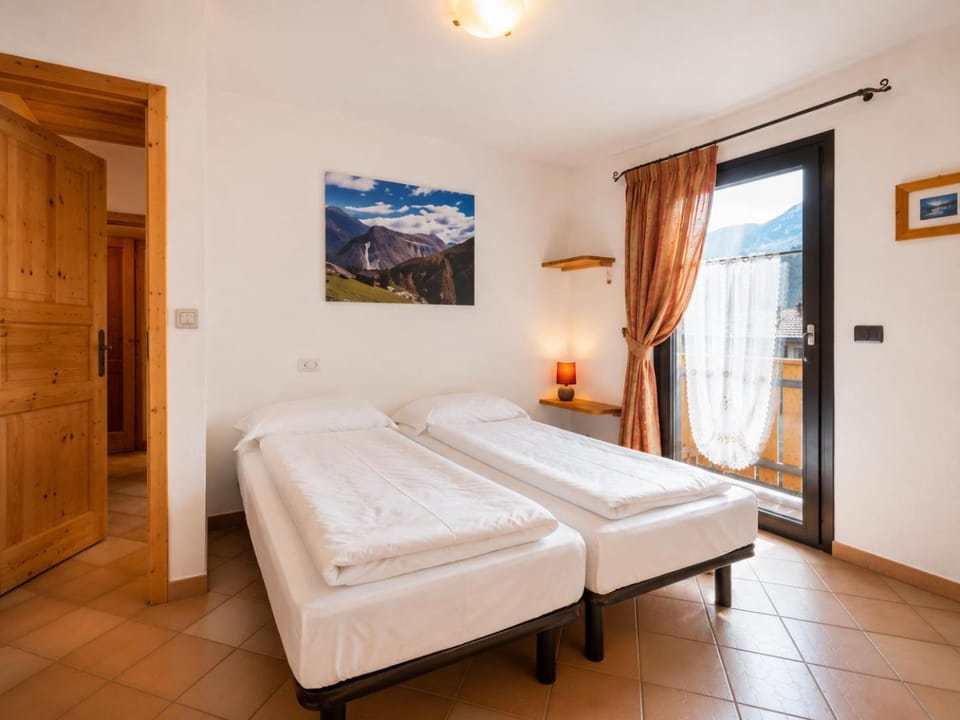 Coop Paradisin Apartment - AlpineEscape Apartment in Canton of Grisons