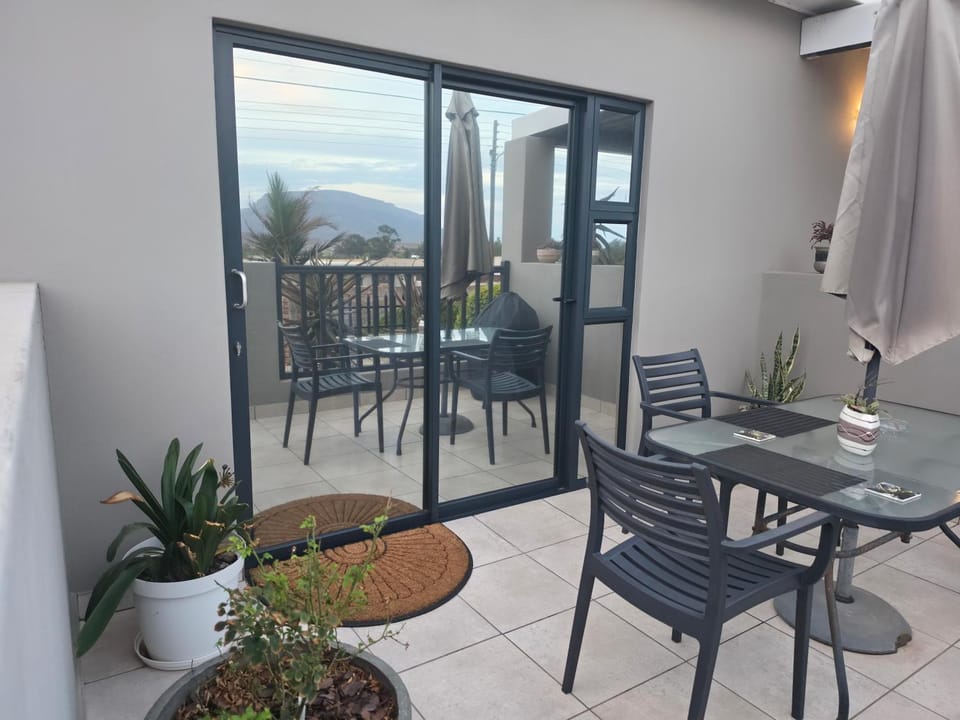 Mountain View Guesthouse Bed and Breakfast in Western Cape