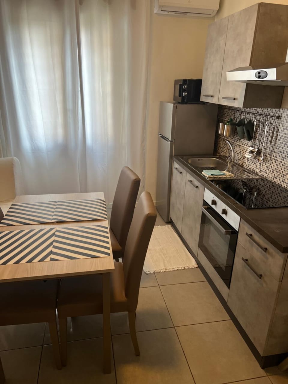 Venice, 4 minutes from station, Free Parking, Airport Shuttle,Train Station Via Aleardi 141 Apartment in Venice