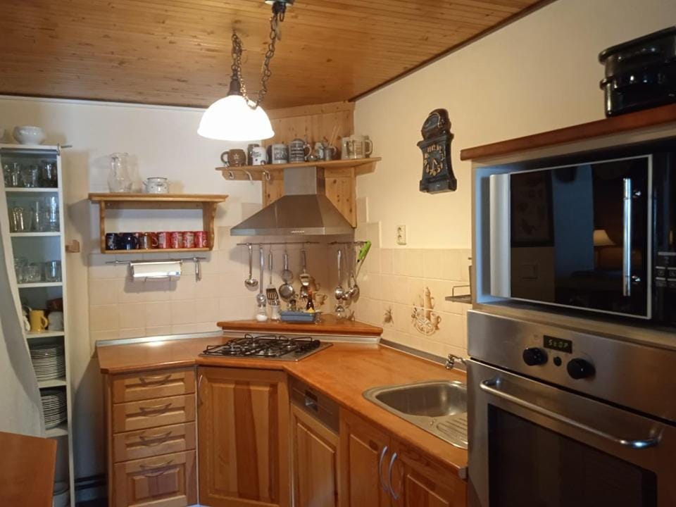 Chalupa Benecko-M.86 House in Lower Silesian Voivodeship