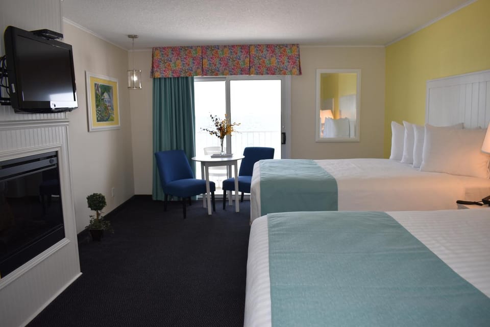 Breakers Resort - Lakeside Hotel in Saint Ignace