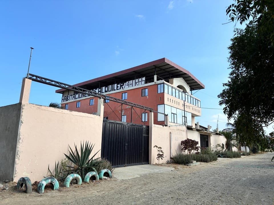 Auto Hostal Jaramisol Hotel in Manabí Province