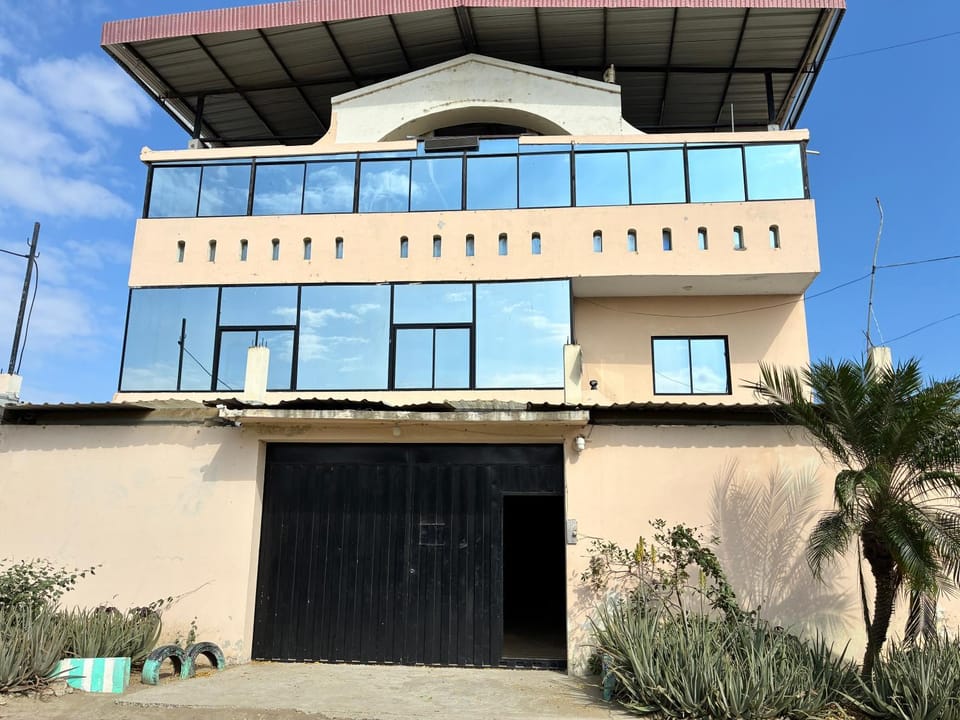 Auto Hostal Jaramisol Hotel in Manabí Province