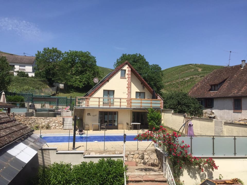 Pool view, Swimming pool